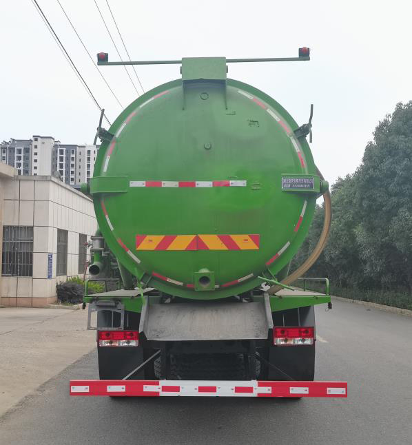 浩天星運(yùn)牌HTX5244GXWR6吸污車(chē)公告圖片