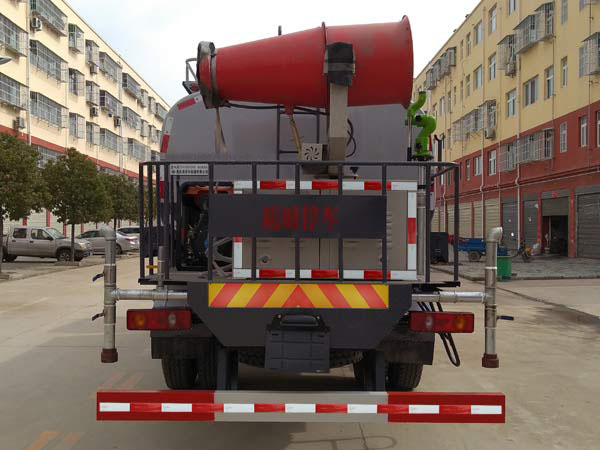 東風(fēng)牌DFV5183GPSGP6D綠化噴灑車公告圖片