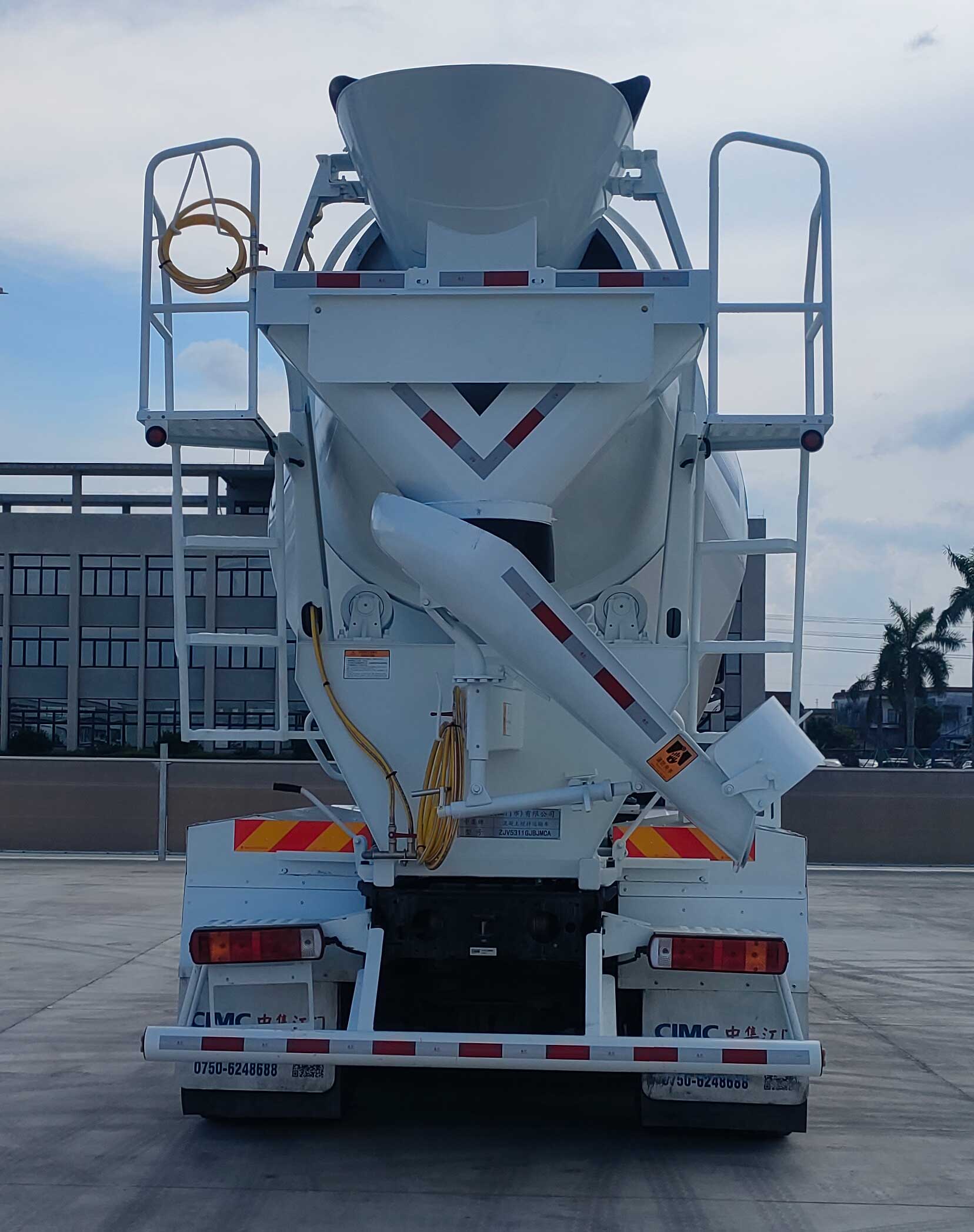 中集牌ZJV5311GJBJMCA混凝土攪拌運輸車公告圖片