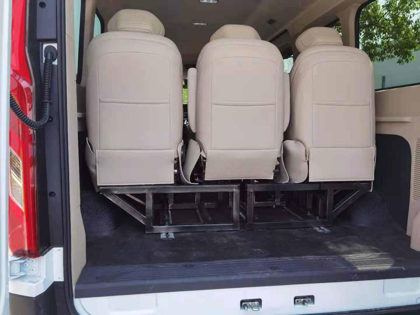 大通牌SH6591J1BEV-1纯电动多用途乘用车公告图片