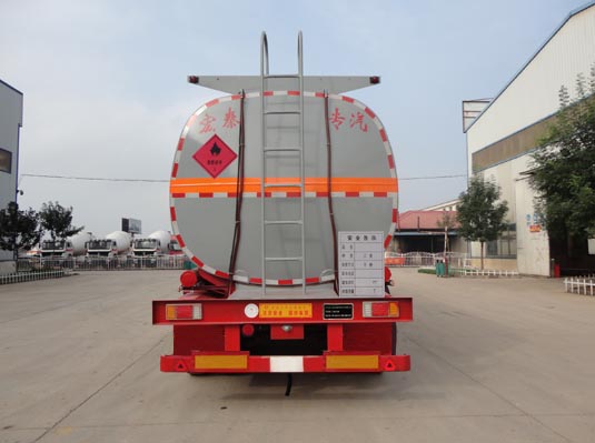 正康宏泰牌HHT9409GRY易燃液体罐式运输半挂车公告图片