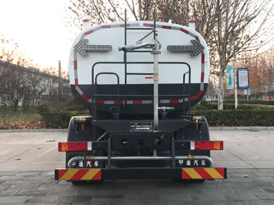 东岳牌ZTQ5180GSSE1J45F洒水车公告图片