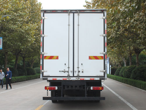 福田牌BJ5184XLCKPFN-01冷藏車公告圖片