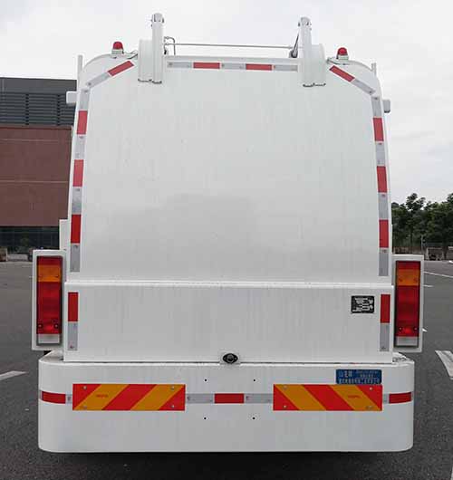 山花牌JHA5123TCADFA6餐廚垃圾車公告圖片