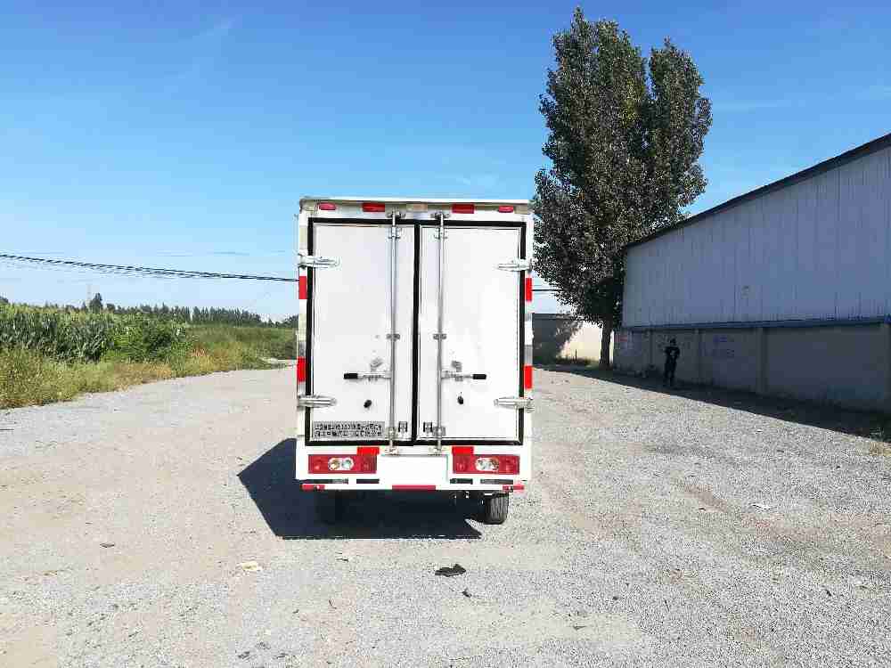 華盛源牌JZR5020XYK翼開啟廂式車公告圖片