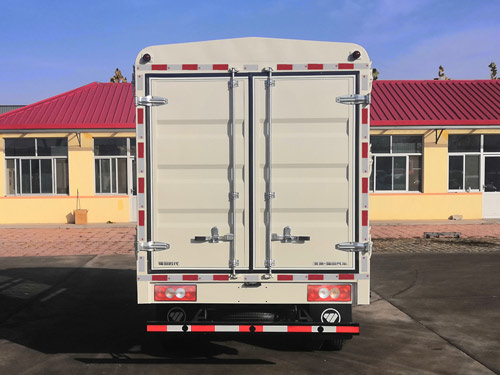 福田牌BJ5043CCY9JBA-02倉(cāng)柵式運(yùn)輸車公告圖片