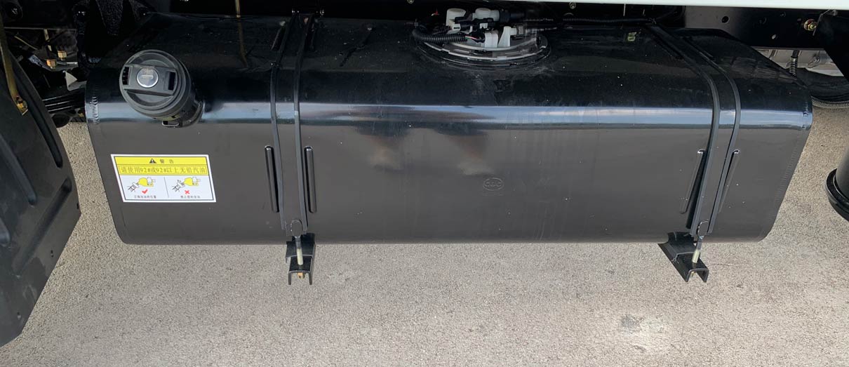 凱馬牌KMC5037XXYQ280DP6廂式運(yùn)輸車(chē)公告圖片