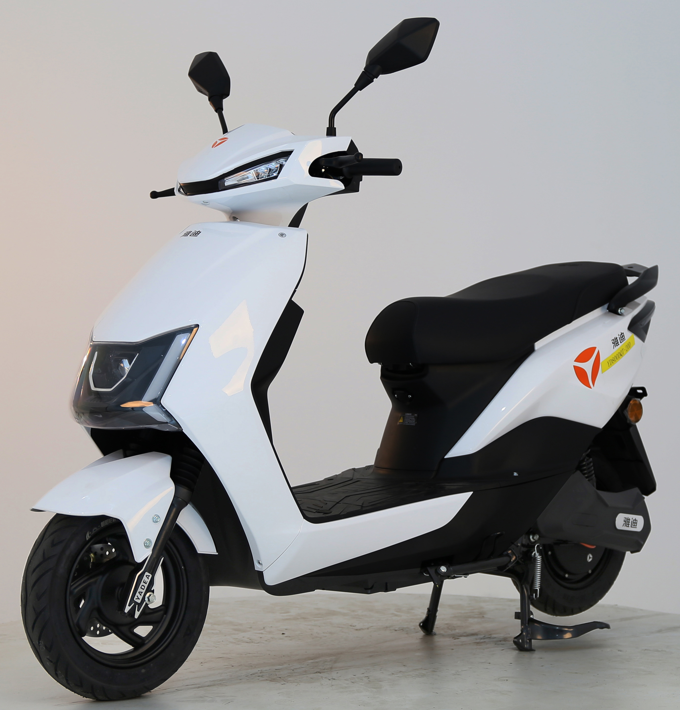 雅迪牌YD800DQT-20D电动两轮轻便摩托车公告图片