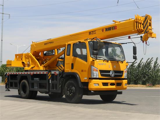 新飛工牌HFL5144JQZ汽車起重機(jī)公告圖片