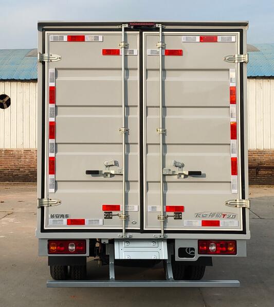 長安牌SC5031XXYSCAD6廂式運(yùn)輸車公告圖片