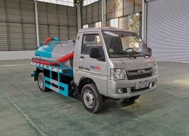 吸粪车