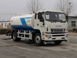 绿化喷洒车