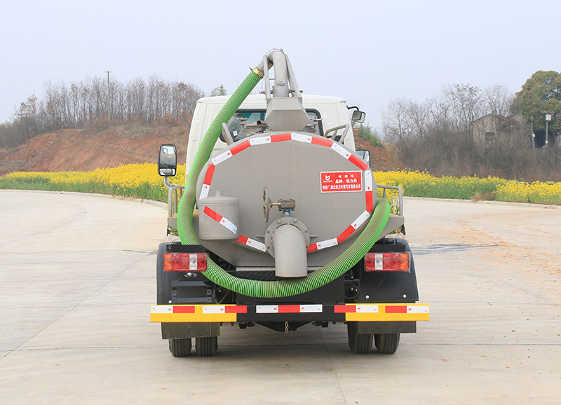 凱力風(fēng)牌KLF5040GXEK6吸糞車公告圖片