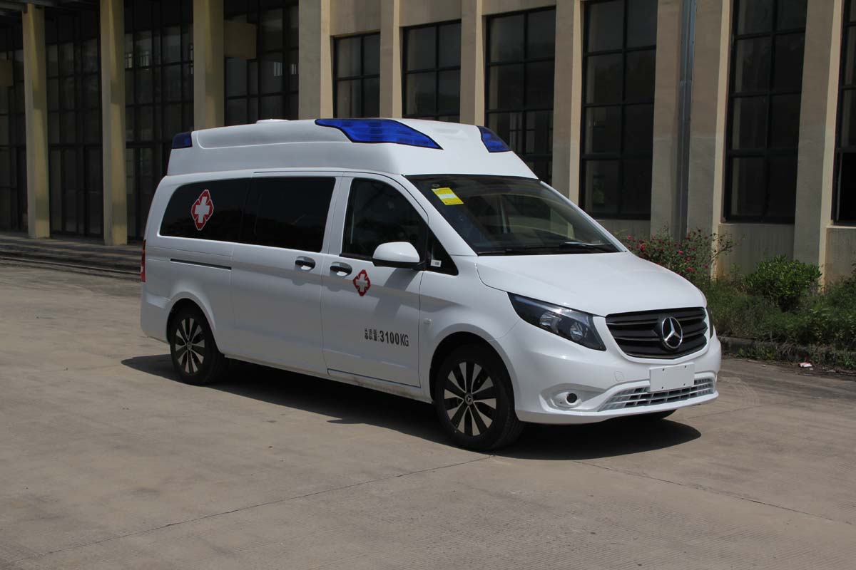 東方汽車牌ZDF5031XJHX救護(hù)車公告圖片