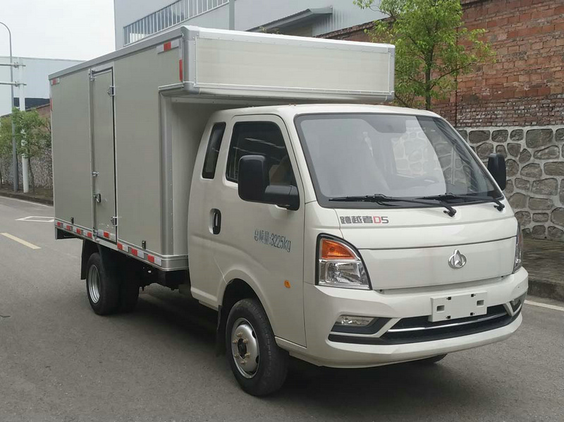 長安牌SC5034XXYUFW66廂式運(yùn)輸車公告圖片