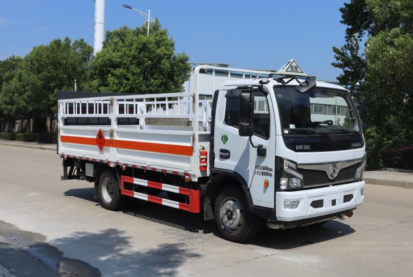 中汽力威牌HLW5100TQP6EQ气瓶运输车公告图片