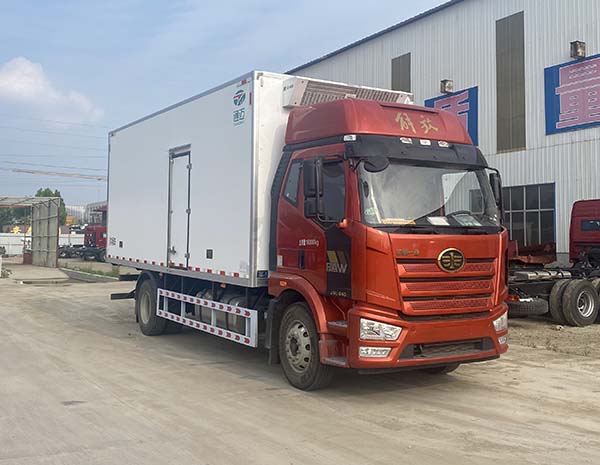 通迈牌LTM5180XLC冷藏车公告图片