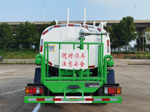 皇冠牌WZJ5071GSSE6洒水车公告图片