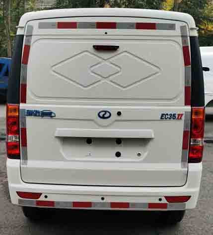 瑞馳牌CRC5030XXYFC15-BEV純電動(dòng)廂式運(yùn)輸車(chē)公告圖片