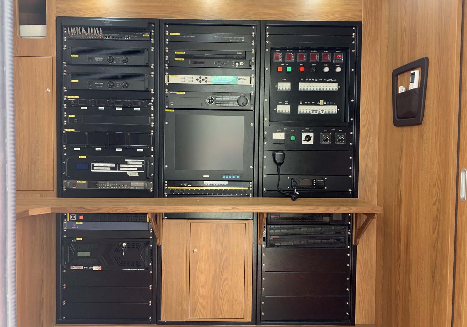 振翔股份牌ZXT5180XZHA6指揮車公告圖片