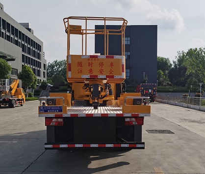 程力威牌CLW5080JGK6XL高空作業(yè)車公告圖片