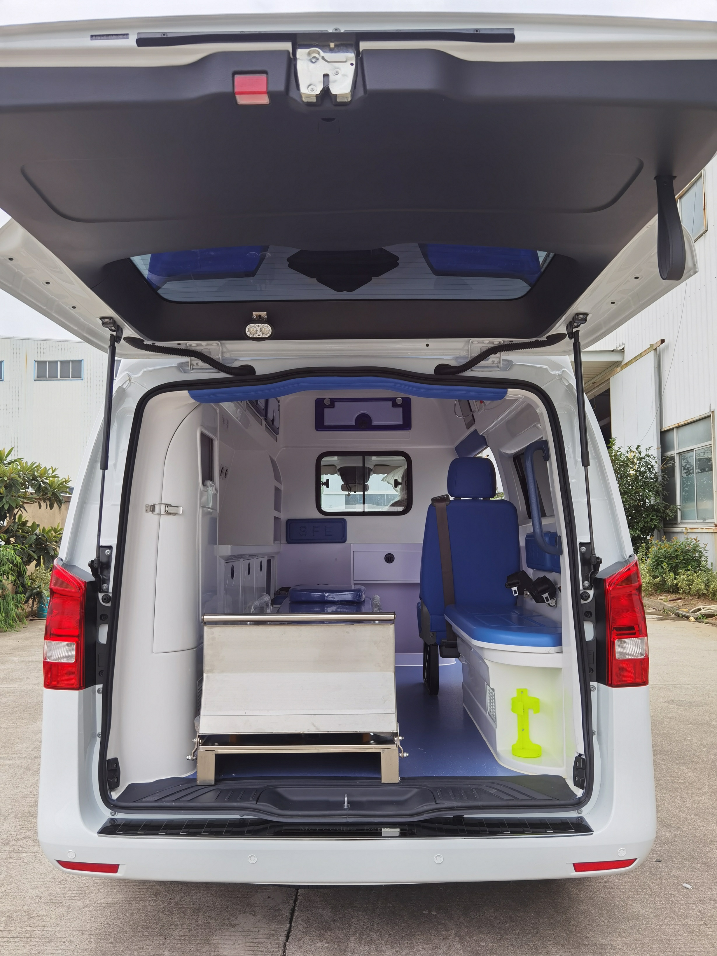 拓銳斯特牌YDL5030XJH30救護(hù)車公告圖片