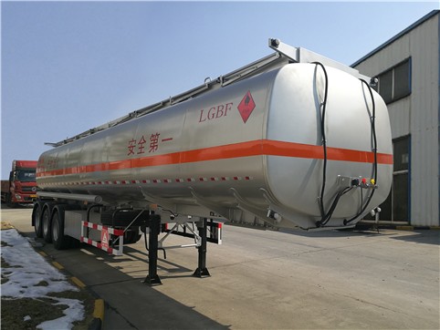 三力牌12.1米30吨3轴加油半挂车(CGJ9401GJY01)