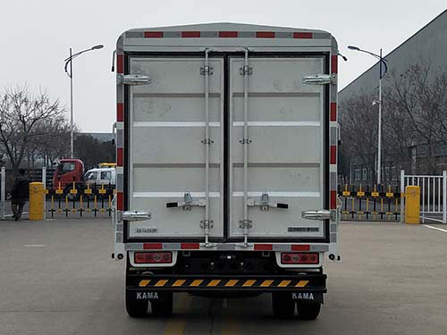 凱馬牌KMC5040CCYX318S6倉柵式運輸車公告圖片