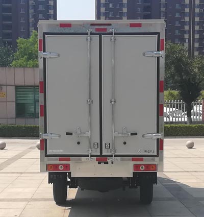 欧铃牌ZB5023XXYADC3L厢式运输车公告图片