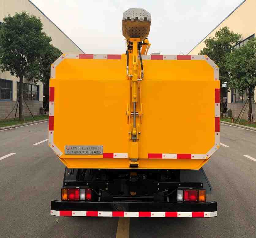 奇思环保牌QSW5070TWGQ6挖掏式管道疏通车公告图片