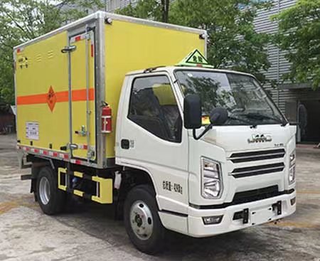 路捷順牌ULC5040XQYJ6爆破器材運(yùn)輸車公告圖片