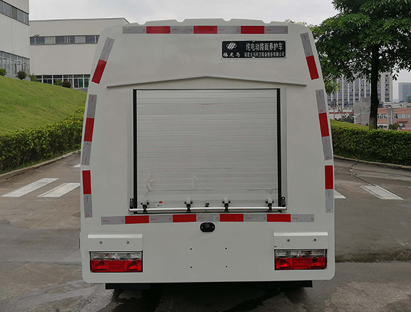 福龍馬牌FLM5041TYHDGBEV純電動路面養(yǎng)護車公告圖片
