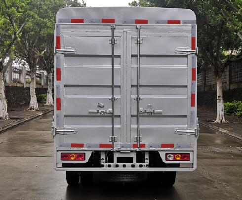 福田牌BJ5031CCY4AV4-51倉(cāng)柵式運(yùn)輸車公告圖片