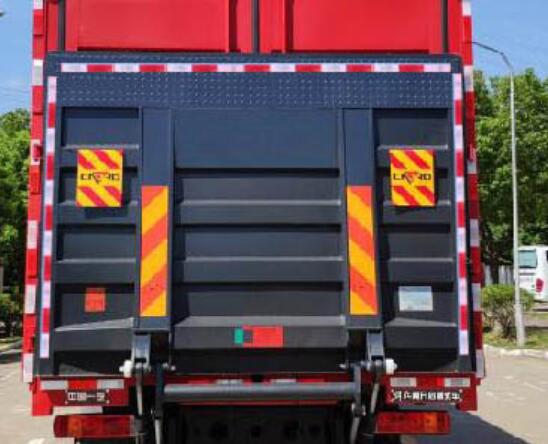 解放牌CA5180CCYPK42L7E6A85倉柵式運(yùn)輸車公告圖片
