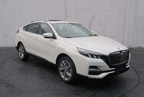 启辰牌DFL7150DTN83型轿车