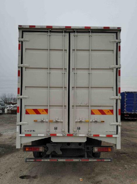 福田牌BJ5186XYK-DM1翼開啟廂式車公告圖片