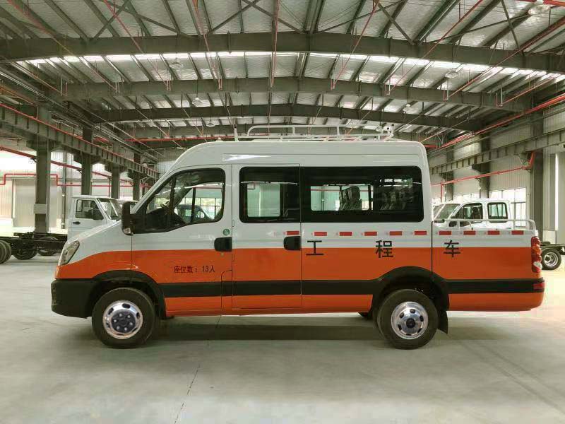 依維柯牌NJ5046XGCF6E工程車公告圖片