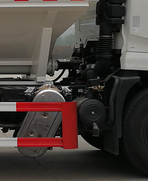 炎帝牌SZD5180ZSLD6H散裝飼料運(yùn)輸車公告圖片