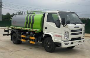 绿化喷洒车
