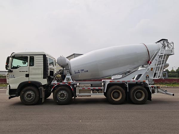 昱晗牌TYH5310GJBT5F20混凝土攪拌運(yùn)輸車公告圖片