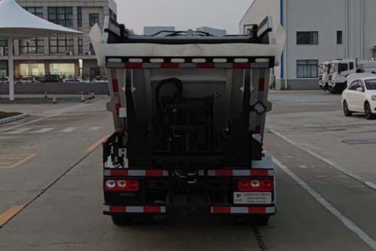 悦达牌YD5049ZZZSHBEV纯电动自装卸式垃圾车公告图片