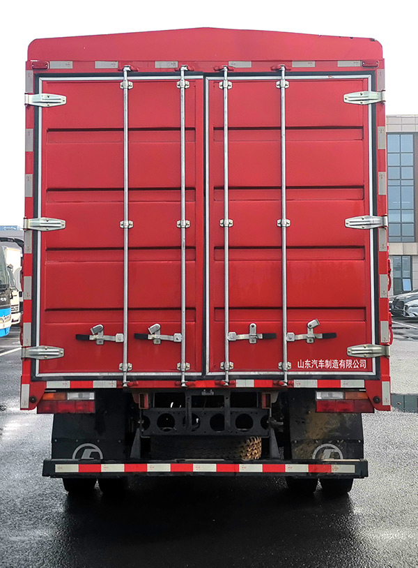 陜汽牌YTQ5071CCYKJ331倉柵式運(yùn)輸車公告圖片