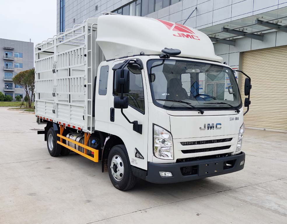 江鈴牌JX5046CCYTGA26倉柵式運輸車公告圖片