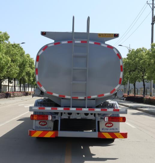 中汽力威牌HLW5310GPGCA6普通液體運輸車公告圖片