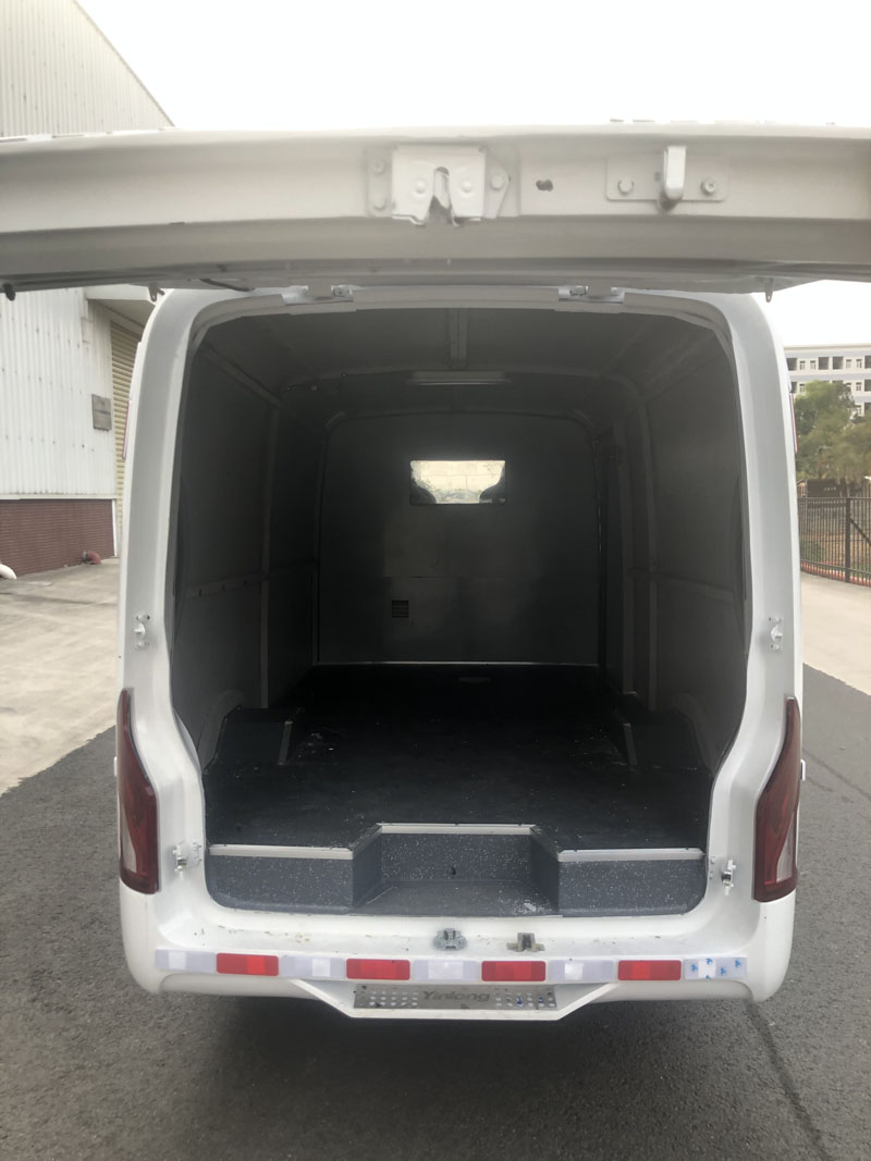 廣通牌CAT5030XXYBEV1純電動(dòng)廂式運(yùn)輸車公告圖片