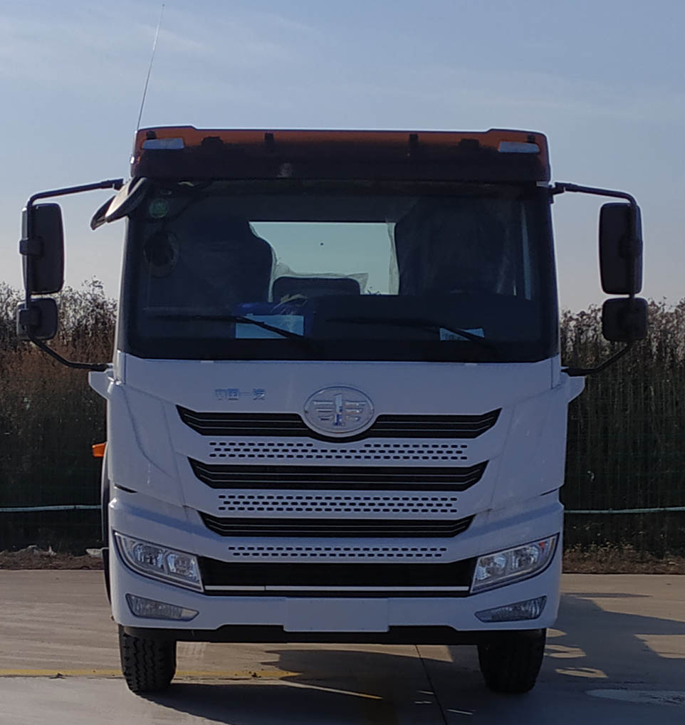 解放牌CA5123XLHPK2L2E6A80教練車公告圖片