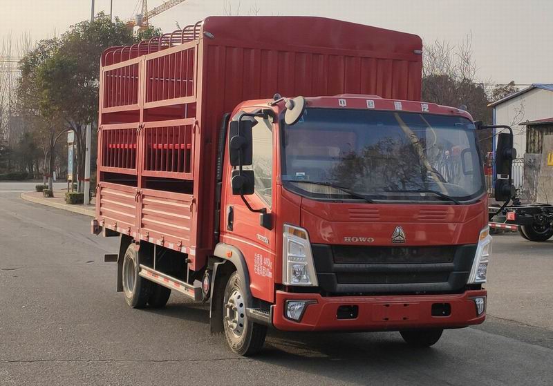 豪沃牌ZZ5047CCYG3215F144B倉柵式運(yùn)輸車公告圖片