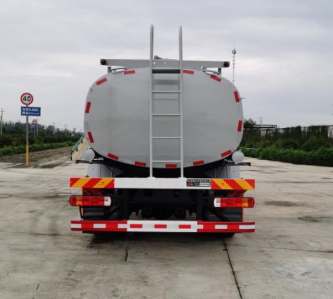 楚風(fēng)牌HQG5250GPG6CA普通液體運輸車公告圖片
