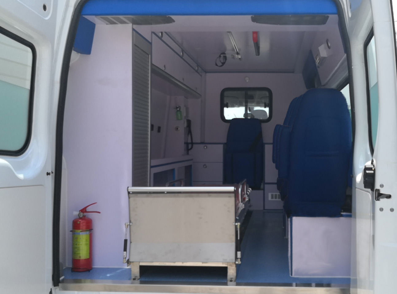 云海牌KK5045XJH01救護車公告圖片