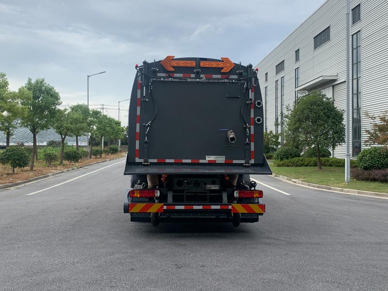 天嘉致能牌JTJ5180TSLZ6掃路車公告圖片